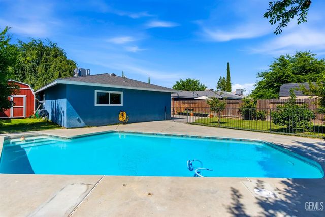 5323 Appletree Lane, Bakersfield, CA 93309