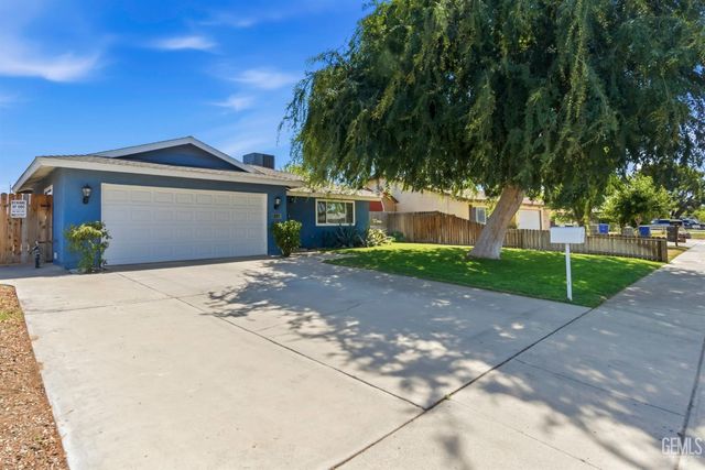 5323 Appletree Lane, Bakersfield, CA 93309