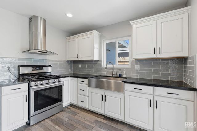 5323 Appletree Lane, Bakersfield, CA 93309