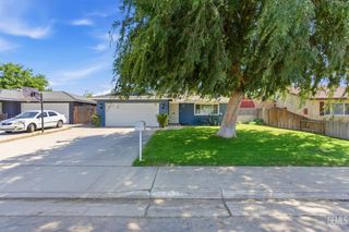 5323 Appletree Lane, Bakersfield, CA 93309