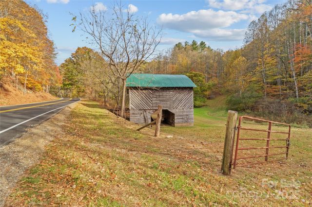 351 Buck Springs Run, Mars Hill, NC 28754