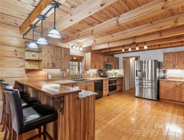 351 Buck Springs Run, Mars Hill, NC 28754