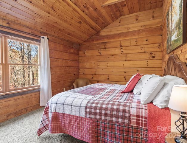 351 Buck Springs Run, Mars Hill, NC 28754