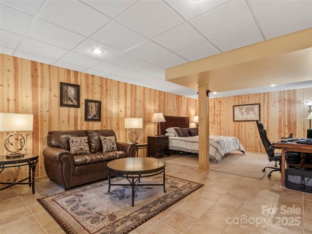 351 Buck Springs Run, Mars Hill, NC 28754