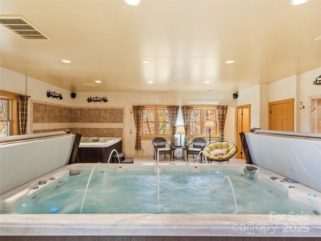 351 Buck Springs Run, Mars Hill, NC 28754