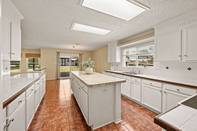 6612 Beryl Drive, Arlington, TX 76002