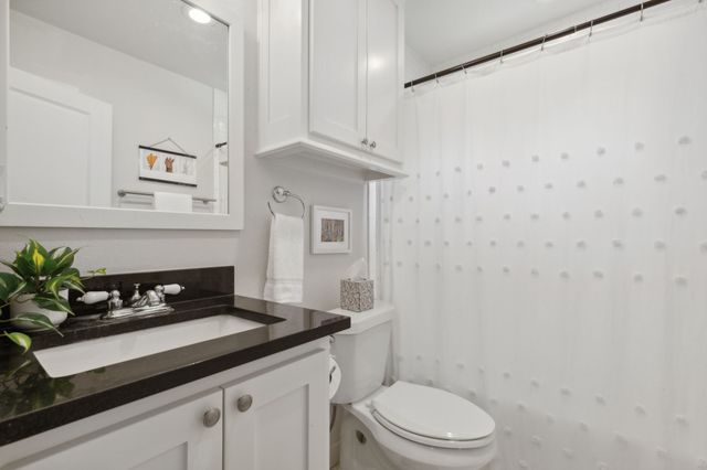 1142 W Clarendon Drive, Dallas, TX 75208