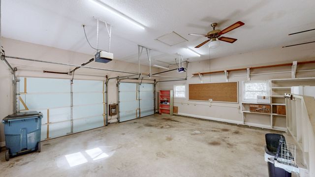 35 Davis Rd, Springville, TN 38256