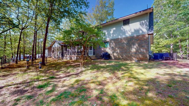 35 Davis Rd, Springville, TN 38256