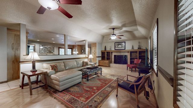 35 Davis Rd, Springville, TN 38256