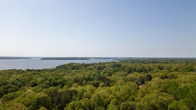 35 Davis Rd, Springville, TN 38256