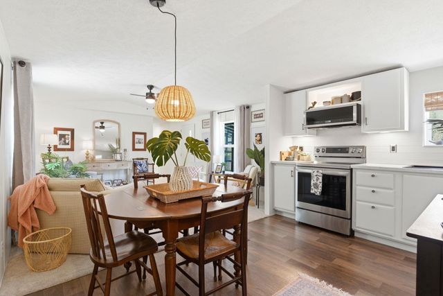 120 Yale Pl., Pawleys Island, SC 29585