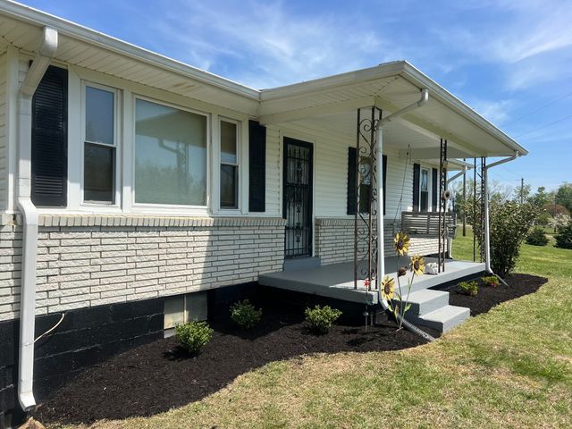 205 Williams Rd, Westmoreland, TN 37186