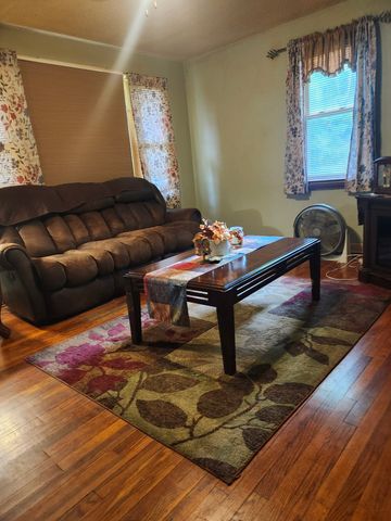 205 Williams Rd, Westmoreland, TN 37186