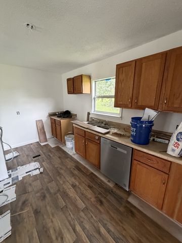 205 Williams Rd, Westmoreland, TN 37186