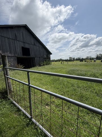 205 Williams Rd, Westmoreland, TN 37186