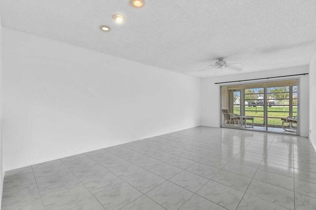 13721 Flora Place D, Delray Beach, FL 33484