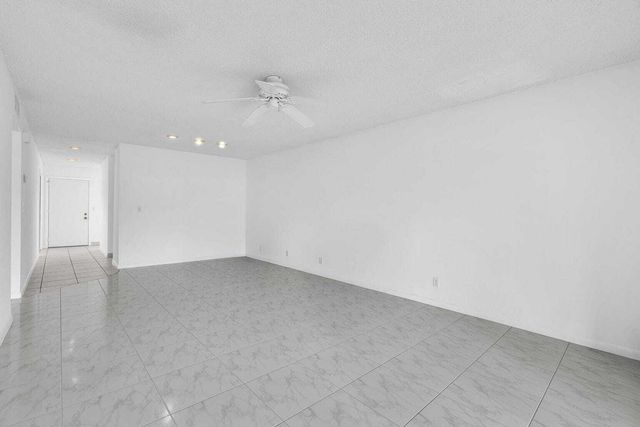 13721 Flora Place D, Delray Beach, FL 33484