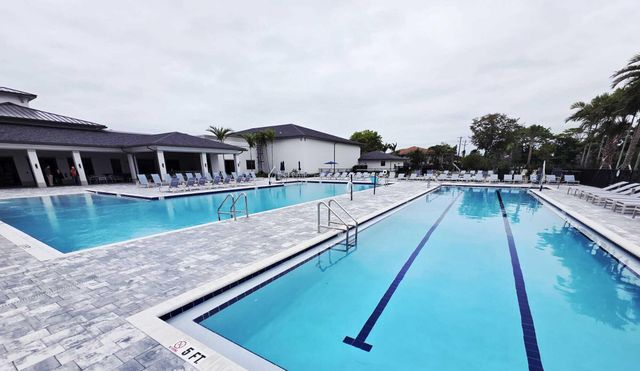 13721 Flora Place D, Delray Beach, FL 33484
