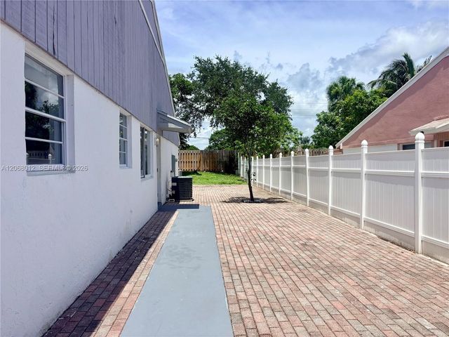 4835 NW 6th Court, Delray Beach, FL 33445