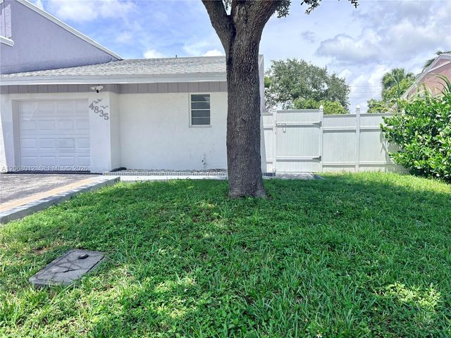 4835 NW 6th Court, Delray Beach, FL 33445