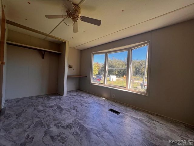 19896 SE 110th Court, Inglis, FL 34449