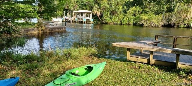 19896 SE 110th Court, Inglis, FL 34449