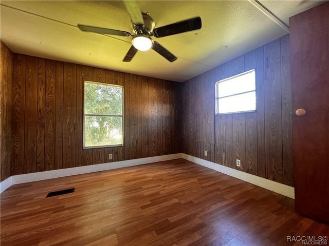 19896 SE 110th Court, Inglis, FL 34449