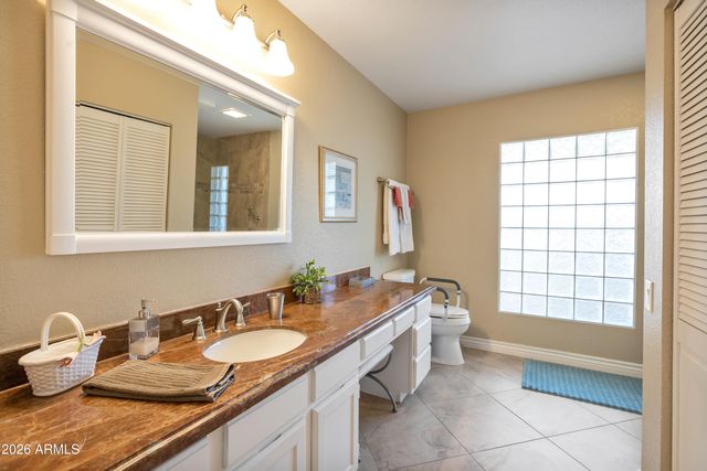 110 W TAM OSHANTER Drive, Phoenix, AZ 85023