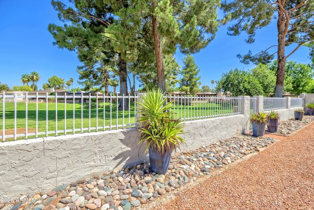 110 W TAM OSHANTER Drive, Phoenix, AZ 85023