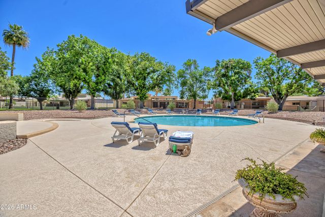 110 W TAM OSHANTER Drive, Phoenix, AZ 85023