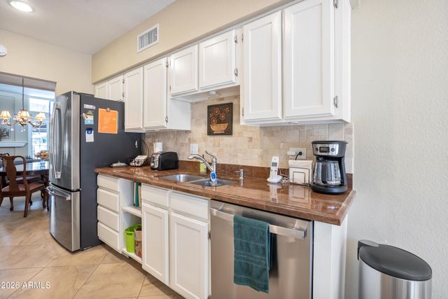 110 W TAM OSHANTER Drive, Phoenix, AZ 85023