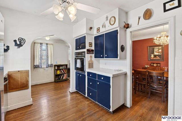 5824 Nicholas Street, Omaha, NE 68132