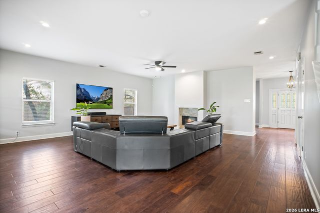 111 MERRY TRL, San Antonio, TX 78232