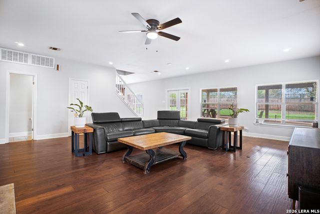 111 MERRY TRL, San Antonio, TX 78232