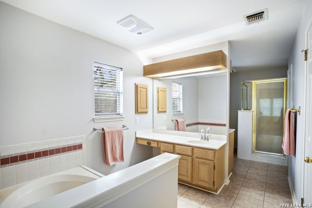 111 MERRY TRL, San Antonio, TX 78232