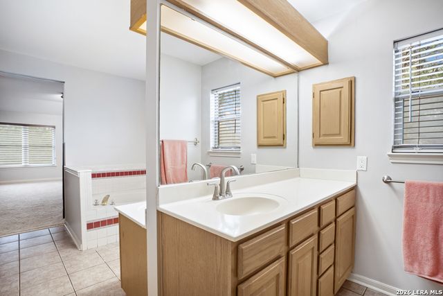 111 MERRY TRL, San Antonio, TX 78232