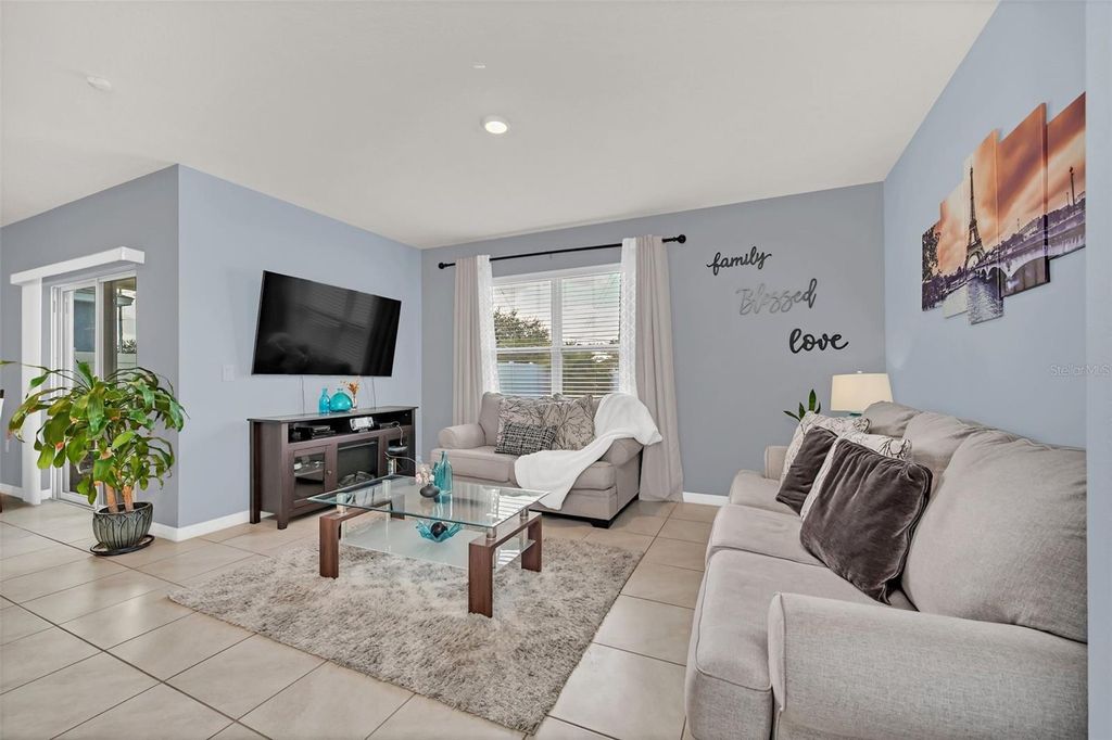 Image 11 of property listing at 3308 COUNTRY WALK CLUB CIRCLE, Winter Haven, FL 33881