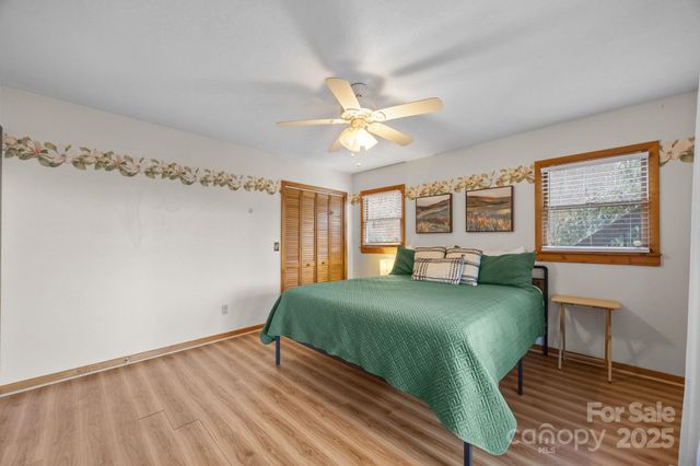 959 Plott Balsam Road, Maggie Valley, NC 28751