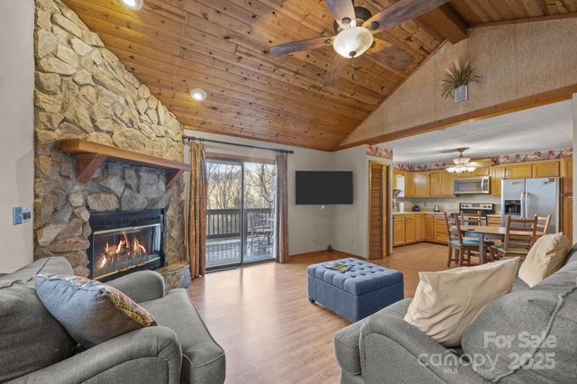 959 Plott Balsam Road, Maggie Valley, NC 28751