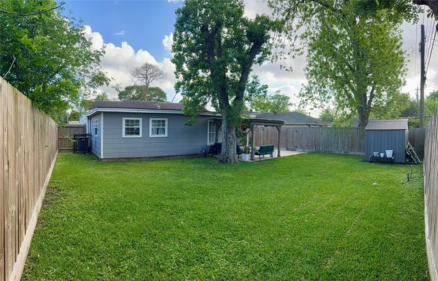 4821 Brinkley Street, Houston, TX 77033