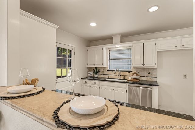 8245 S Toledo Avenue, Tulsa, OK 74137