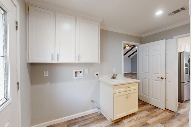 2206 Carriage Lane, La Marque, TX 77568
