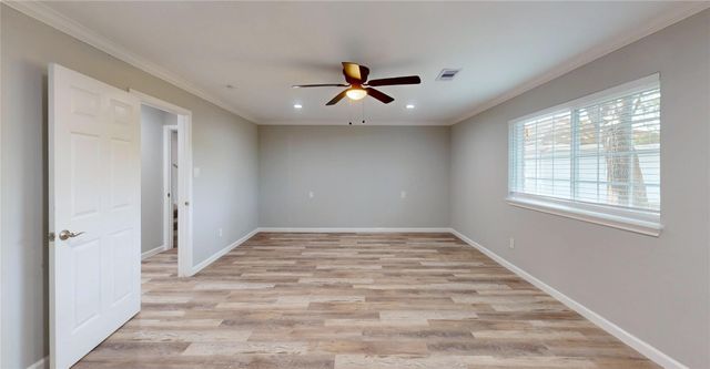 2206 Carriage Lane, La Marque, TX 77568