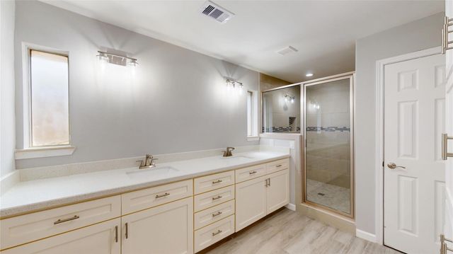 2206 Carriage Lane, La Marque, TX 77568