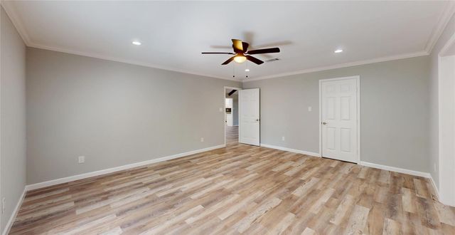 2206 Carriage Lane, La Marque, TX 77568
