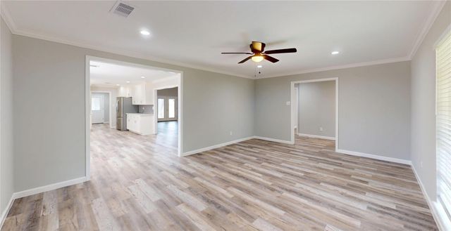 2206 Carriage Lane, La Marque, TX 77568