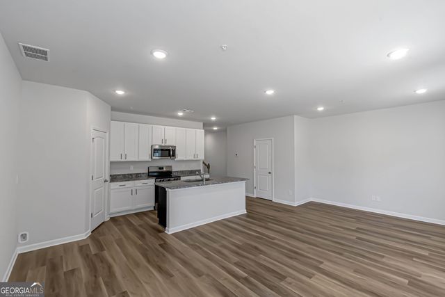 5436 Biltmore Drive, Atlanta, GA 30349