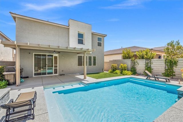 10021 Locking Biner Avenue, Las Vegas, NV 89166