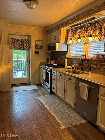 3857 Marion Avenue, Weirton, WV 26062